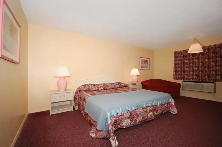 Executive Inn Webster City