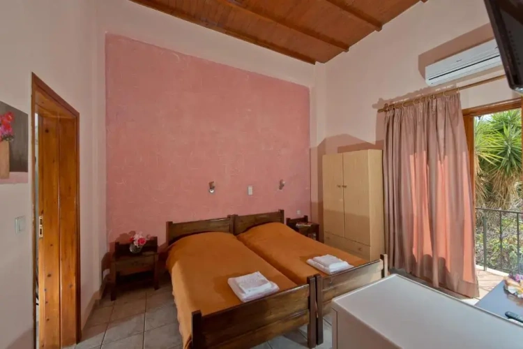 Standard Double room with balcony
