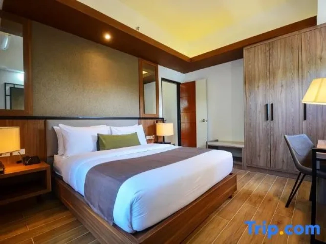 1 Bedroom Suite
