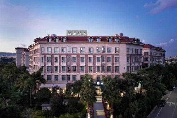 Atour Hotel Kunming Dianchi Park 1903