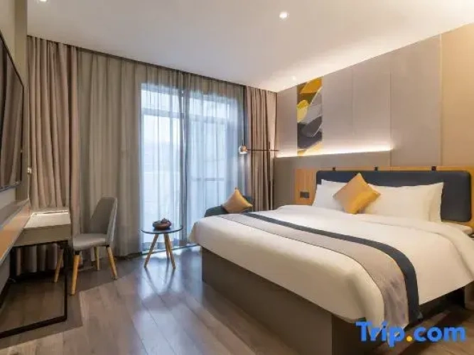 Standard Double room with view