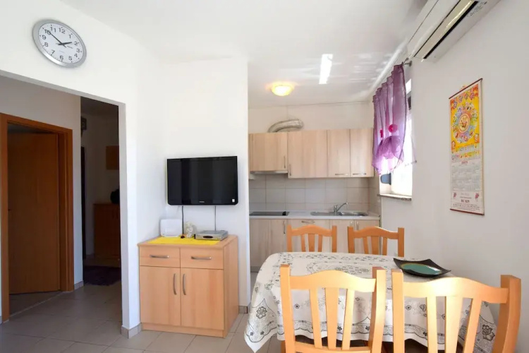 Apartment Jela