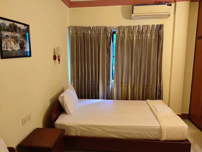 Galaxy Rs Hotel