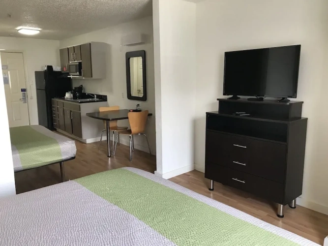 Deluxe Quadruple Suite