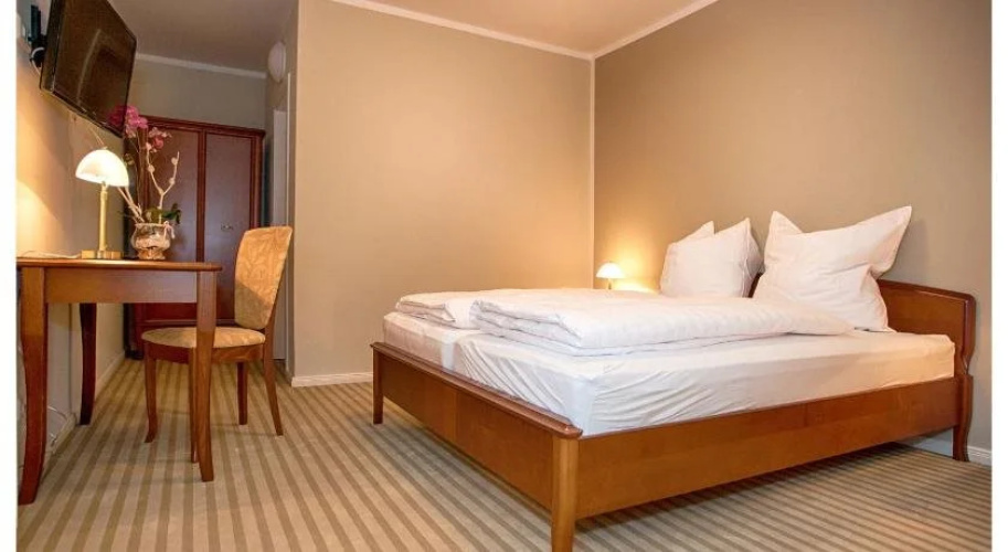 Postillion Hotel & Restaurant