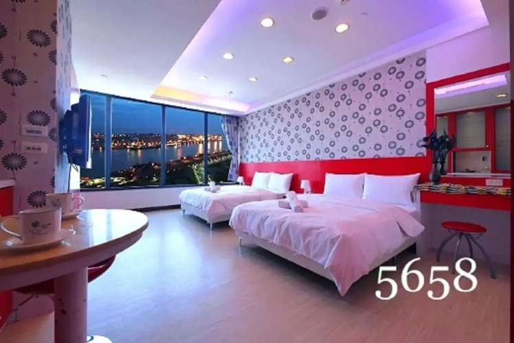 Deluxe Quadruple room