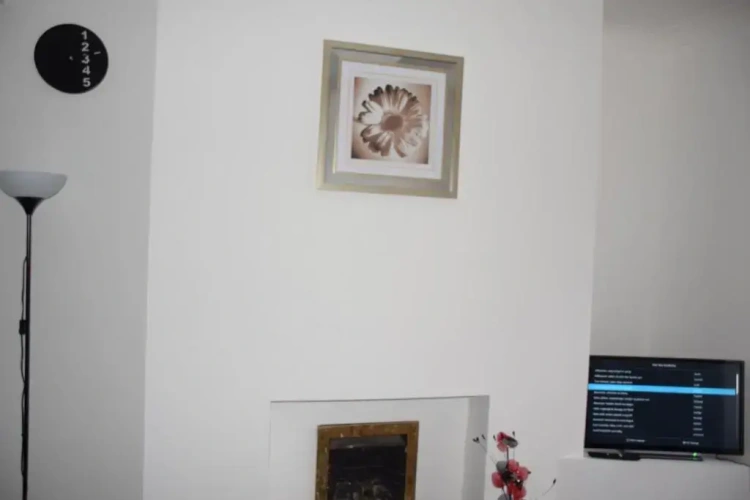 3 Bedrooms Cottage