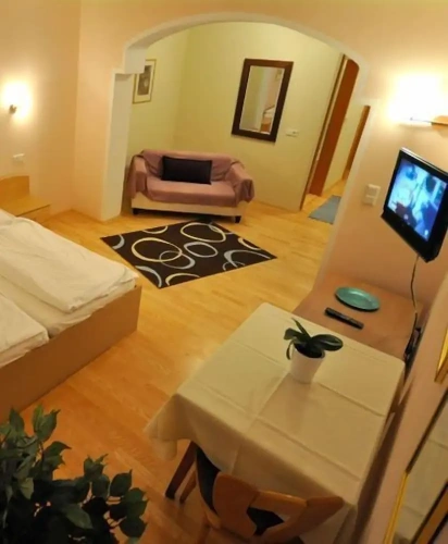 Standard Quadruple room with balcony and with mountain view