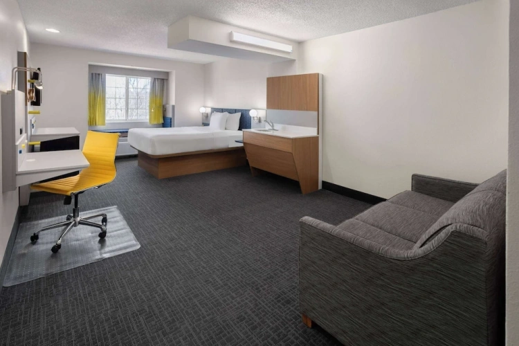 Standard Double Suite