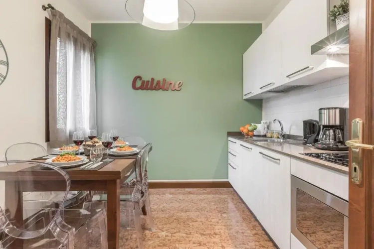 1 Bedroom Apartment