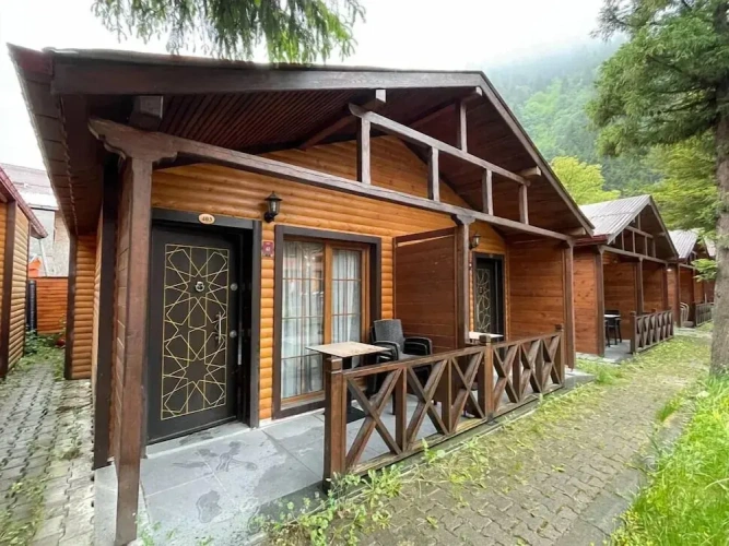 2 Bedrooms Bungalow