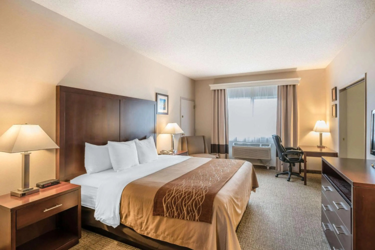 Comfort Inn & Suites Seattle North