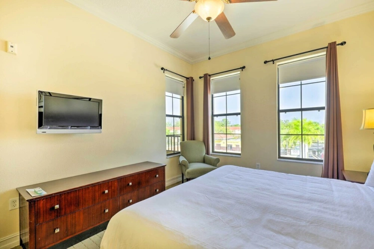 2 Bedrooms Apartment