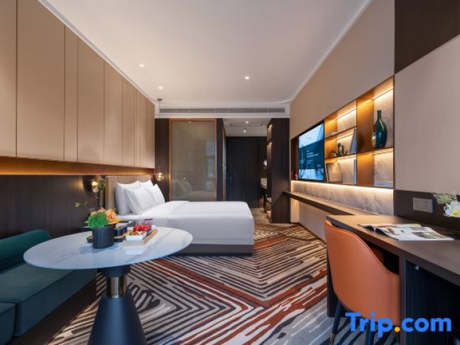 Standard Double room with view