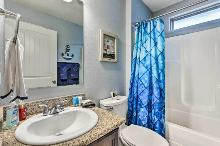 4 Bedrooms Cottage