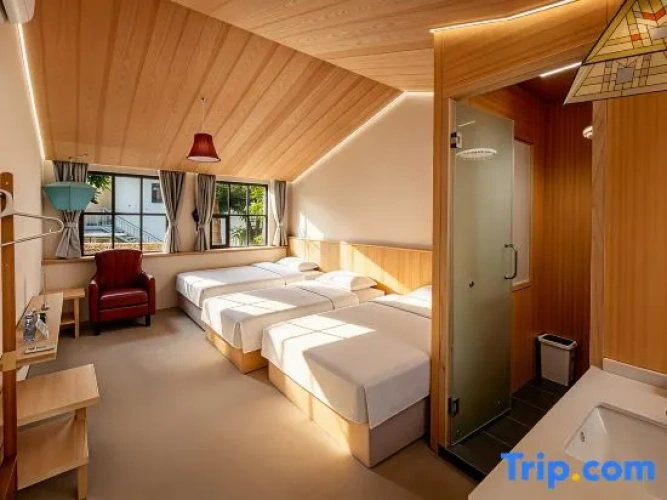 Superior Triple room
