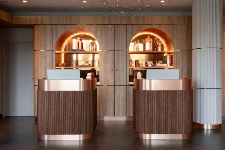 AC Porte Maillot Hotel