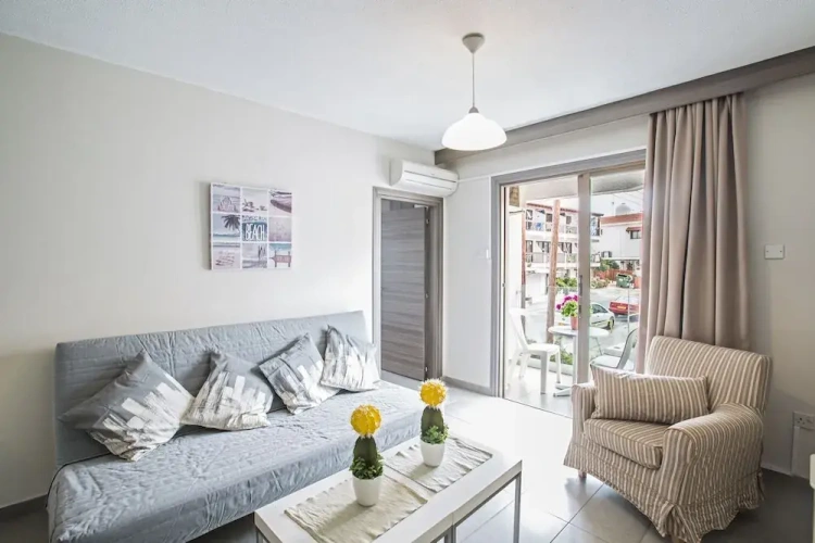 1 Bedroom Apartment with balcony and with city view