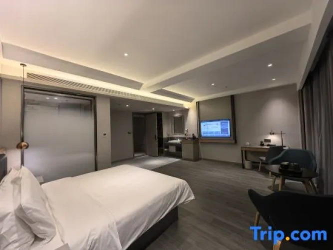 Standard Double room with view