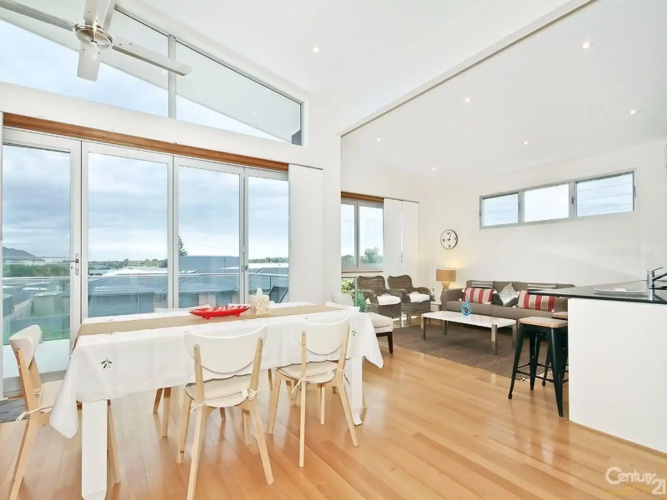 Surfers Lodge