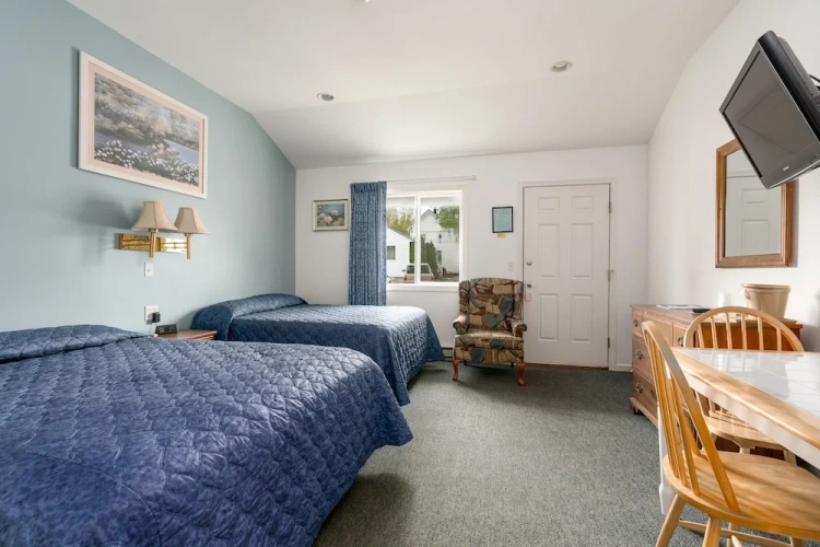 Quadruple Suite