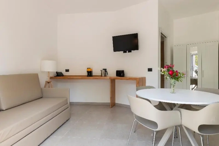 Quadruple Apartment