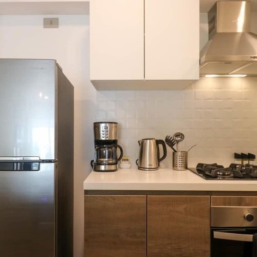 w Marvelous 2BR With Balcony in Miraflores