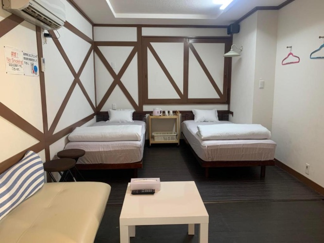 Standard Twin room