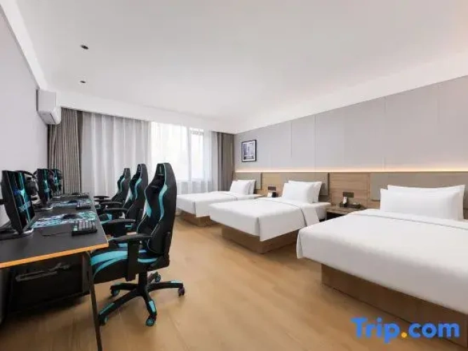 Premier Triple room