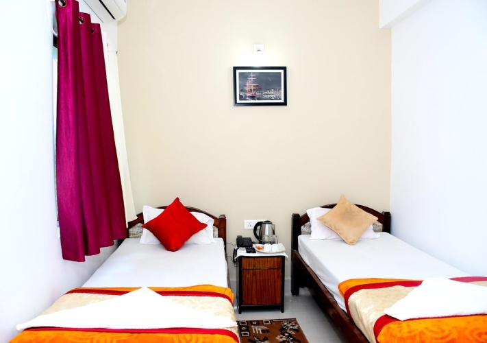 2 Bedrooms Deluxe Double room with city view