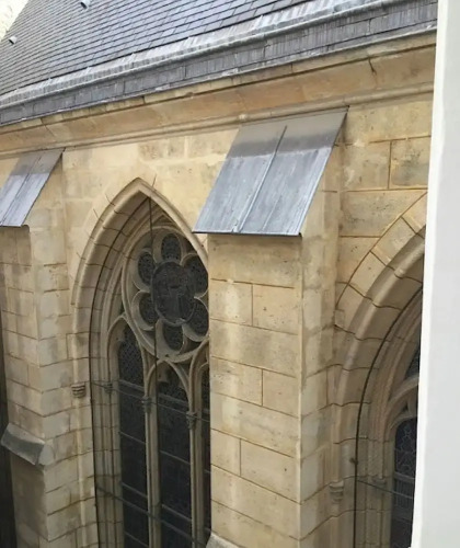 Saint Michel Free Parking Apartments - Image 12