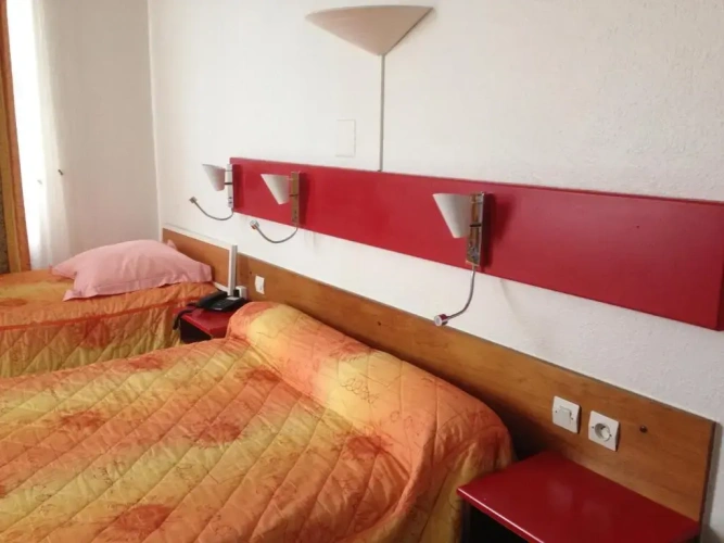 Economy Triple room