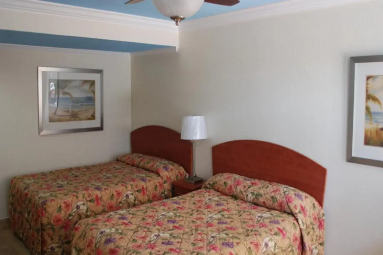 Plaza Beach Hotel Beachfront Resort