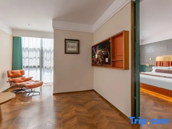 Deluxe Suite