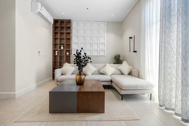 2 Bedrooms Apartment