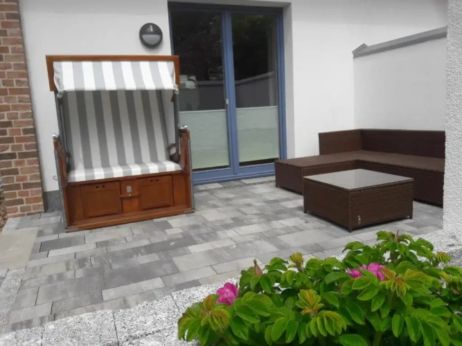 2 Bedrooms Cottage