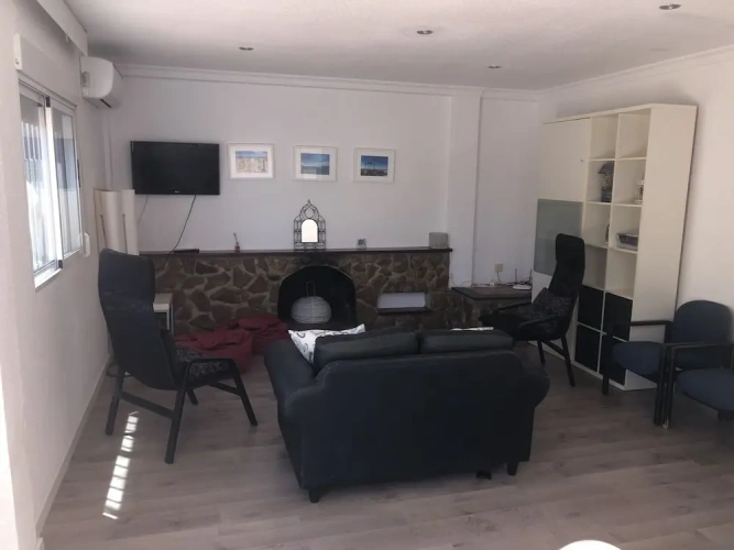 3 Bedrooms Cottage