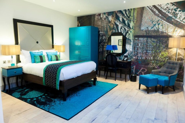 Double Suite