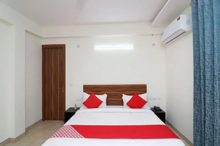 Capital O 22975 Global Inn