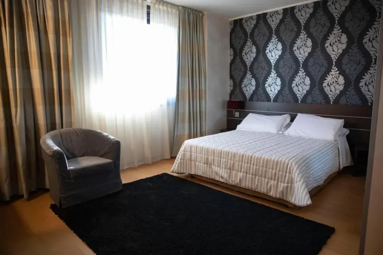 Casta Hotel
