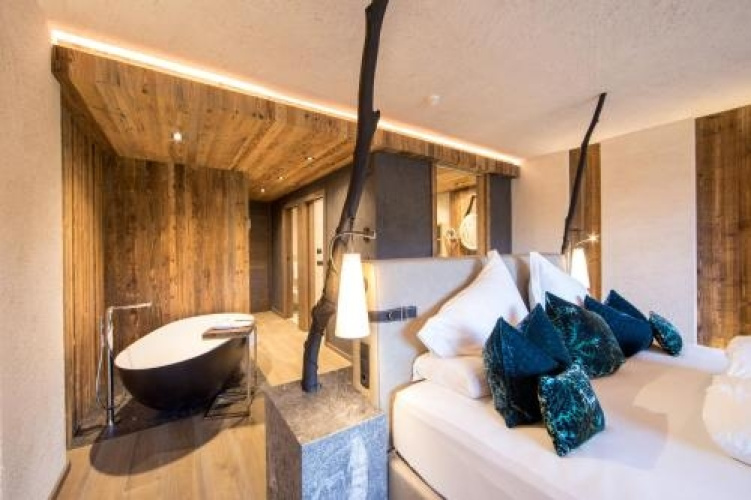 Andreus Resorts