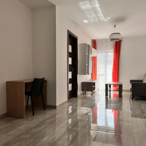 F4-3 Room 2 single beds shared bathroom