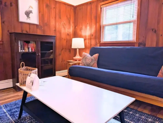 Phoenicia Lodge