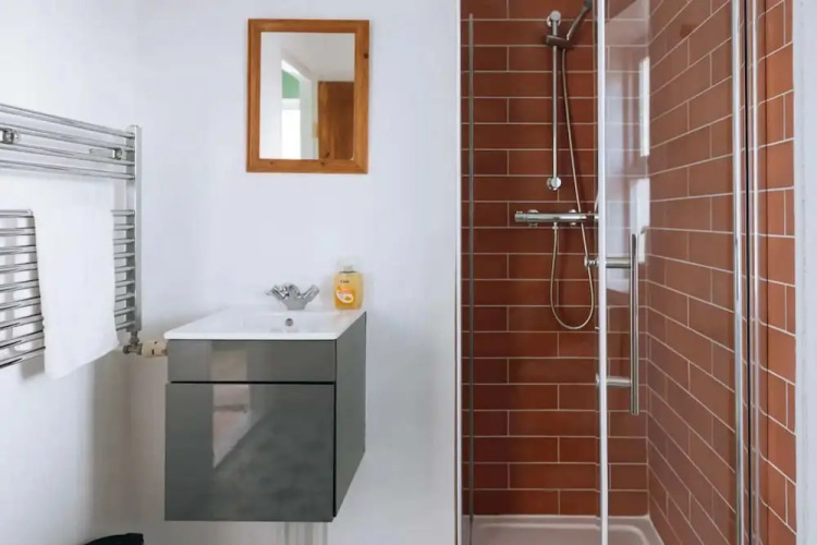 Peaceful 1BD Flat With Private Garden, Brighton!
