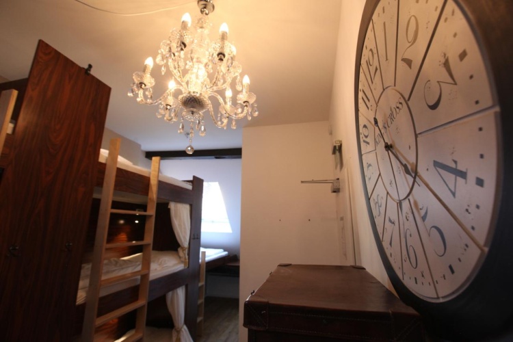 Bed in Dorm