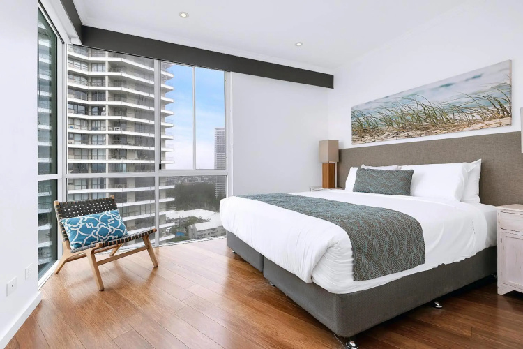 Pacific Views Resort