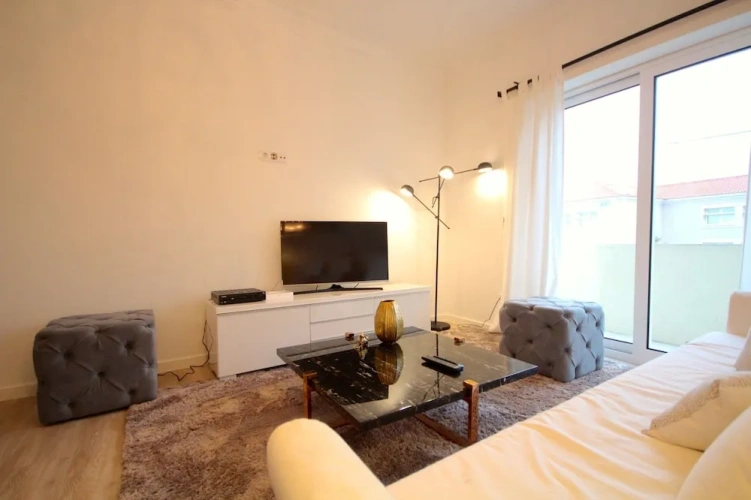 2 Bedrooms Apartment with balcony