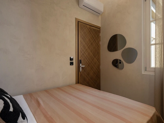 1 Bedroom Standard Double Basement room