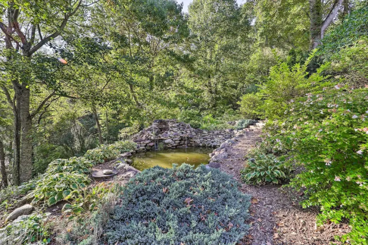 Near Sugar Mtn Resort: Banner Elk Haven w/ Views!