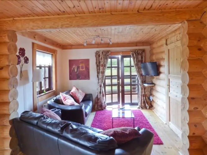 Tamaura Lodge